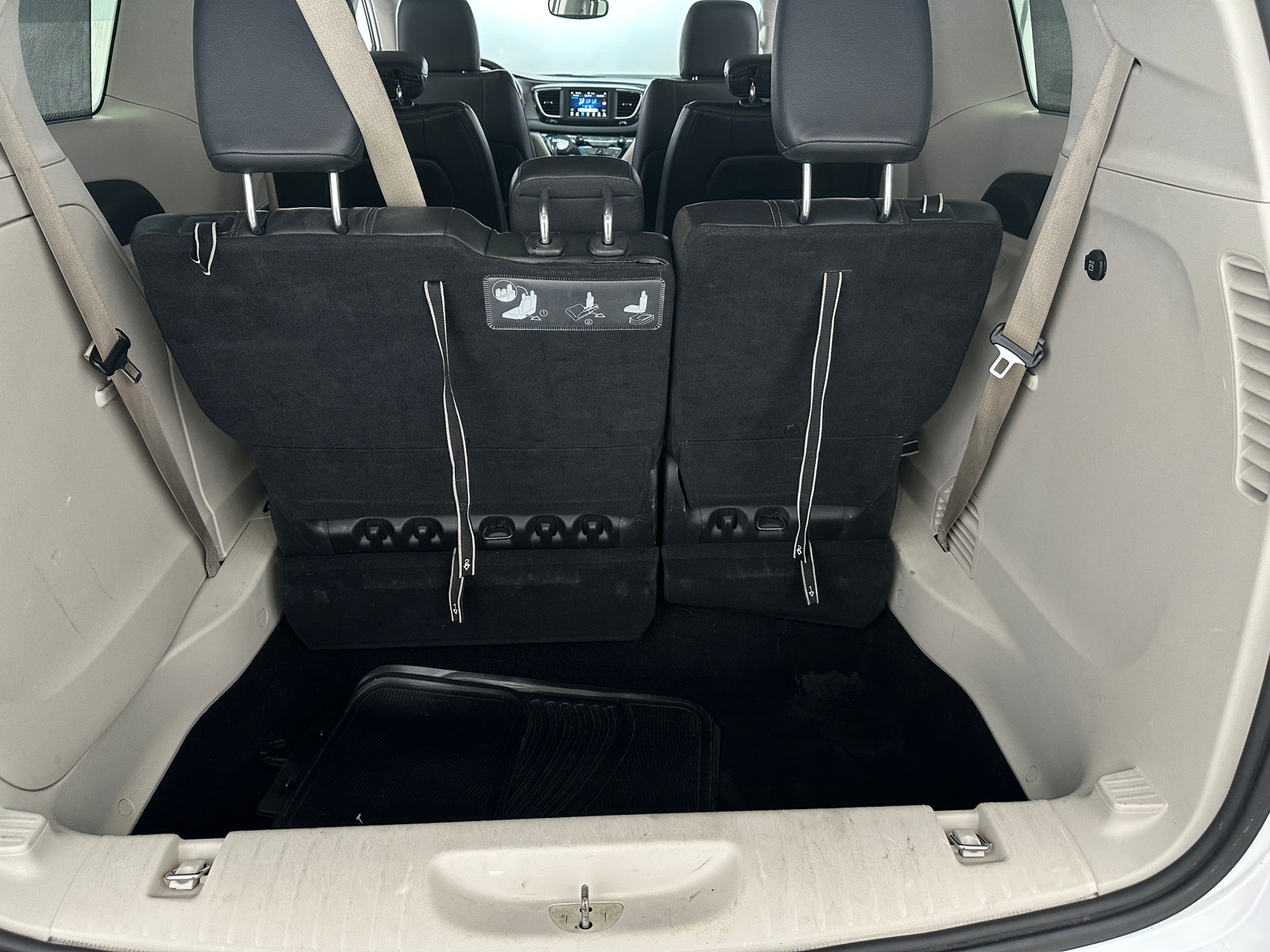 Thumbnail: 2020 Chrysler Pacifica - 7