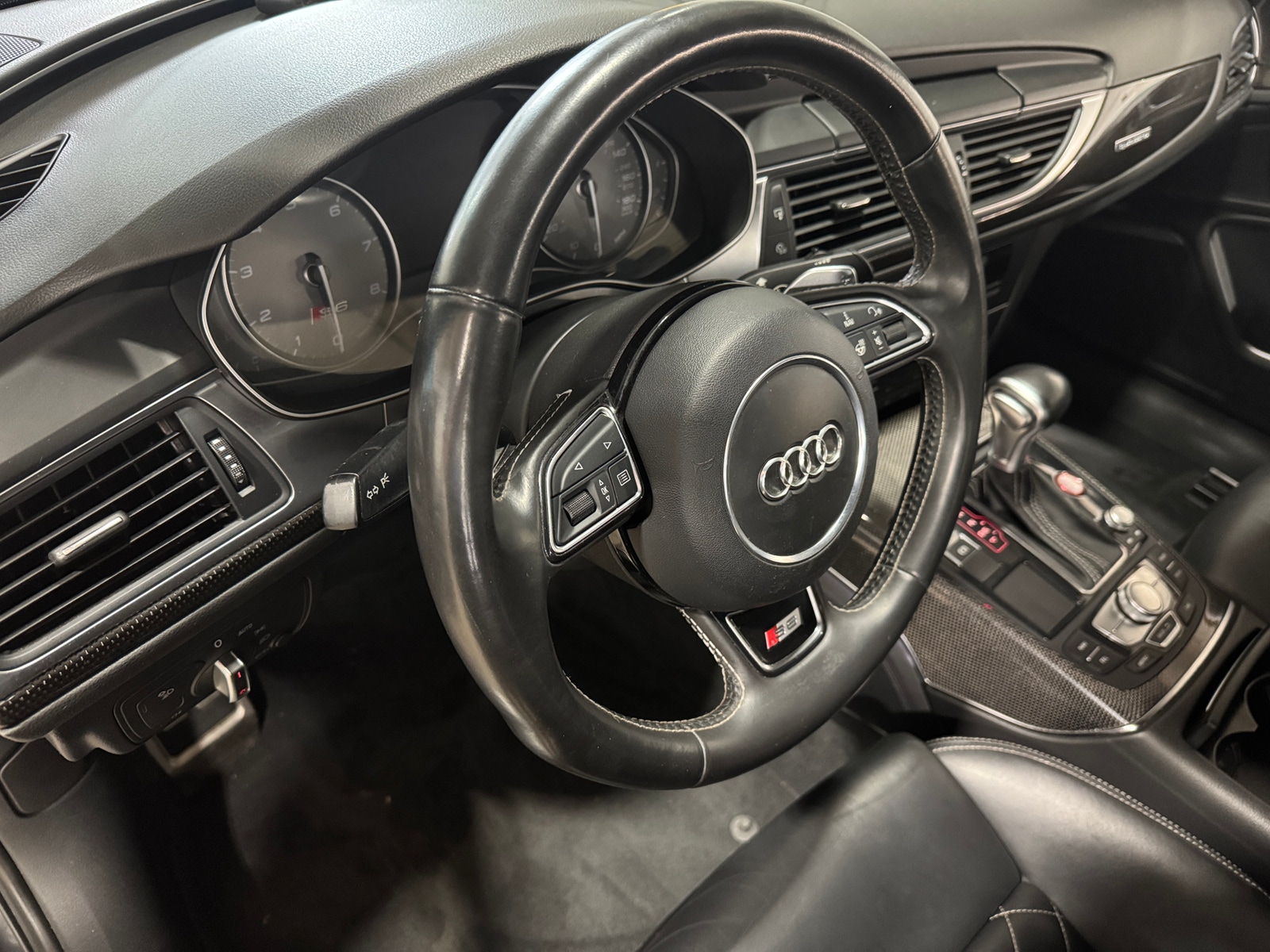 Thumbnail: 2013 Audi S6 - 2