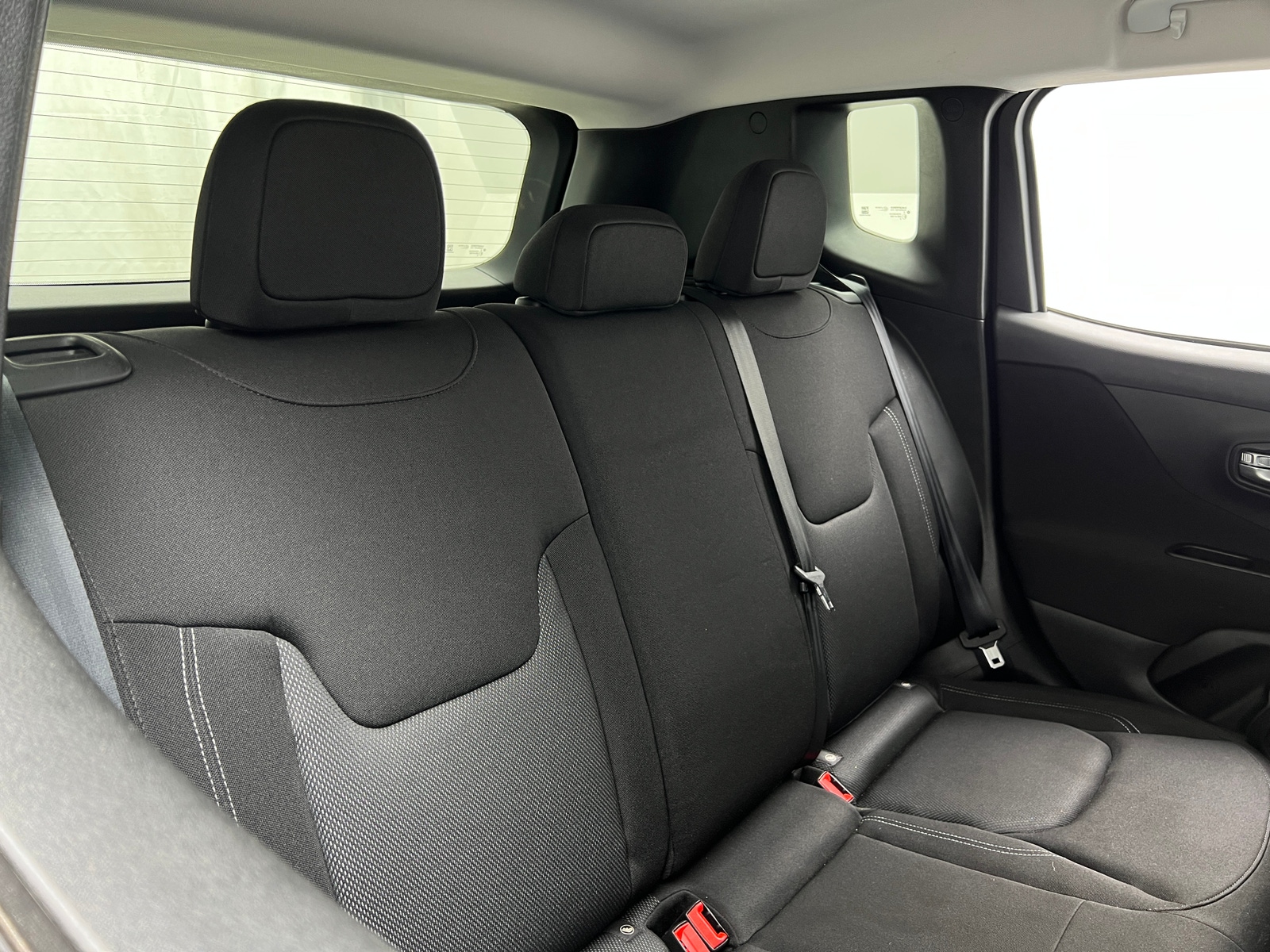 Thumbnail: 2021 Jeep Renegade - 6