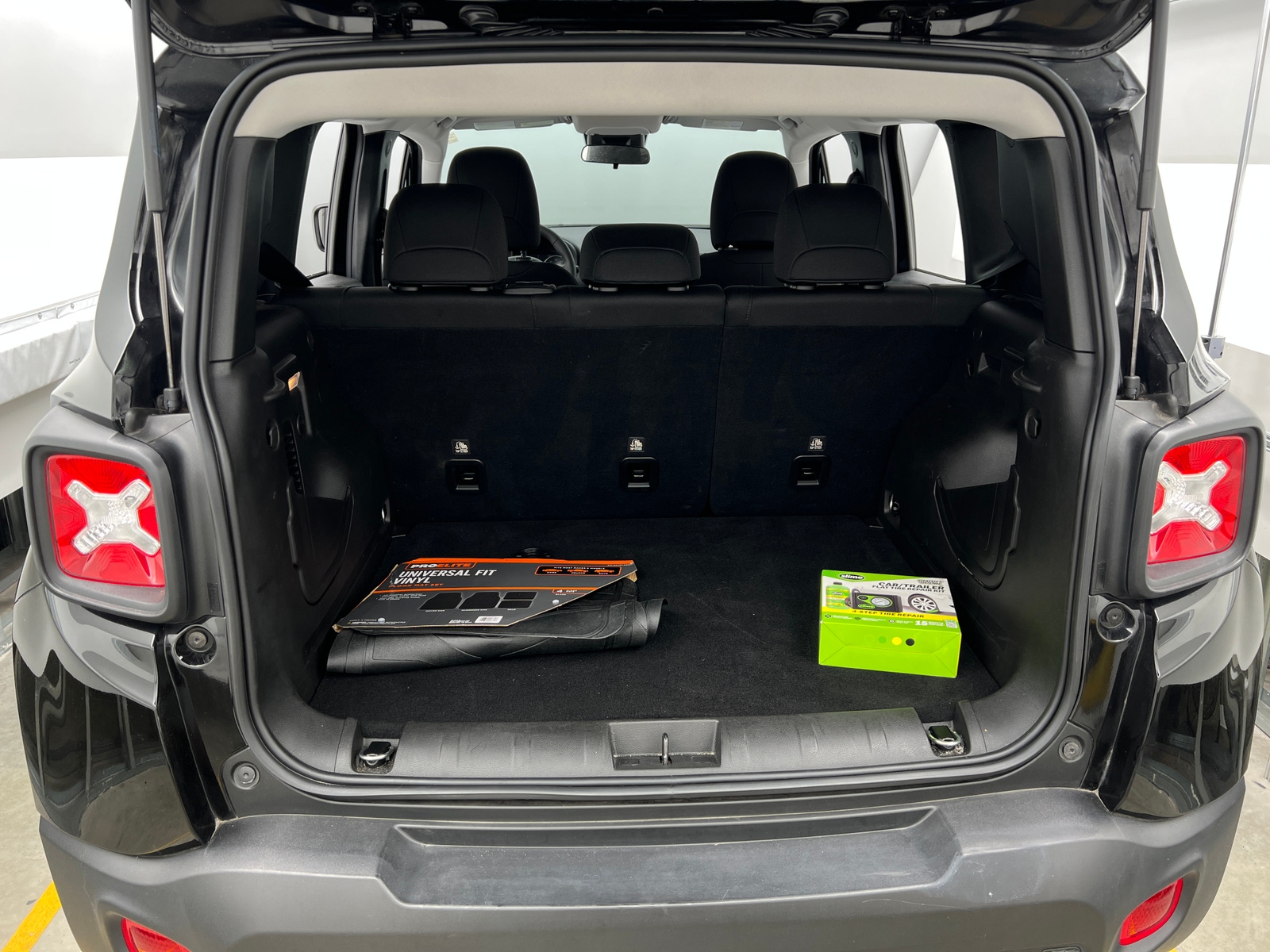 Thumbnail: 2021 Jeep Renegade - 7