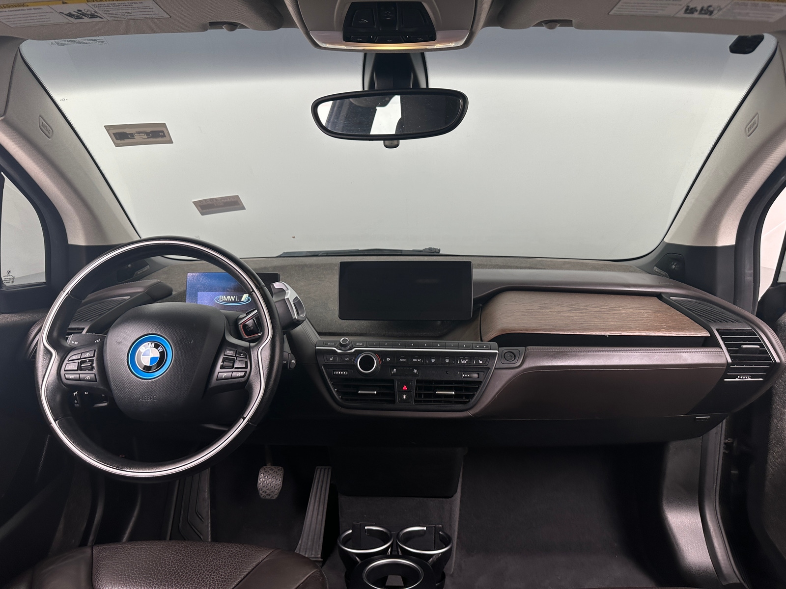 Thumbnail: 2018 BMW i3 - 2