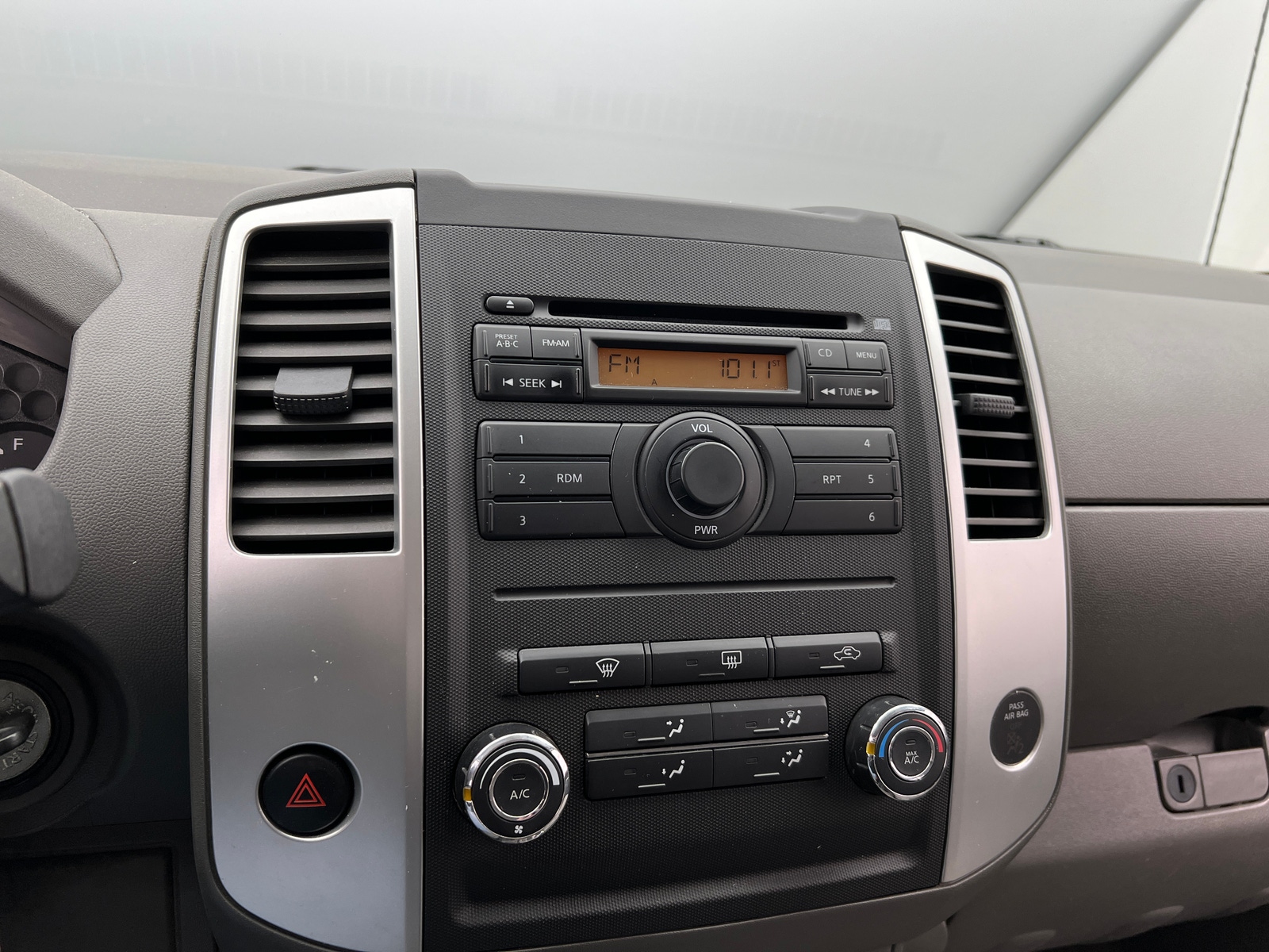 Thumbnail: 2012 Nissan Frontier - 4