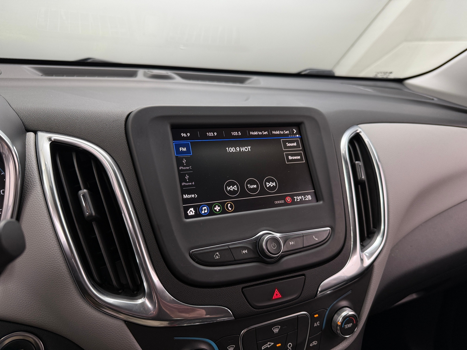 Thumbnail: 2020 Chevrolet Equinox - 4