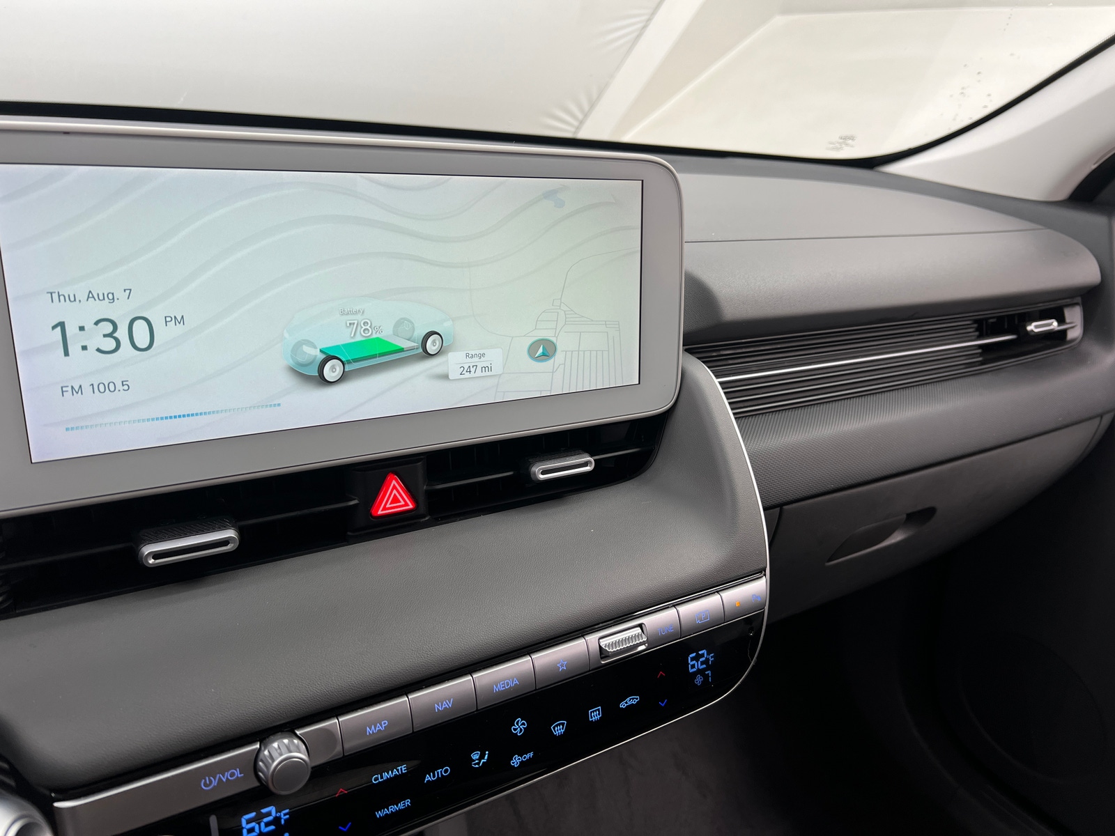 Thumbnail: 2022 Hyundai Ioniq 5 - 4