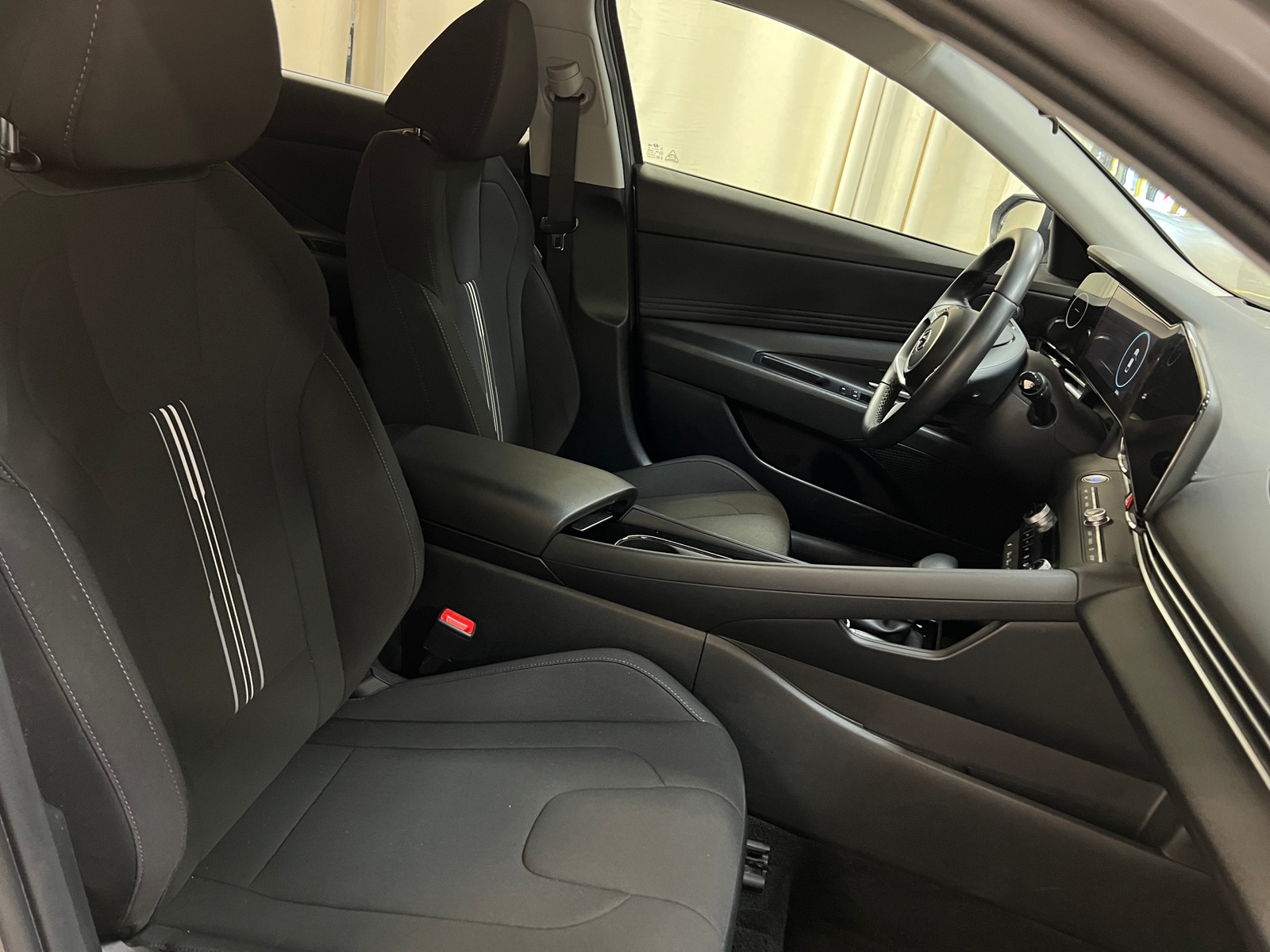Thumbnail: 2023 Hyundai Elantra - 2