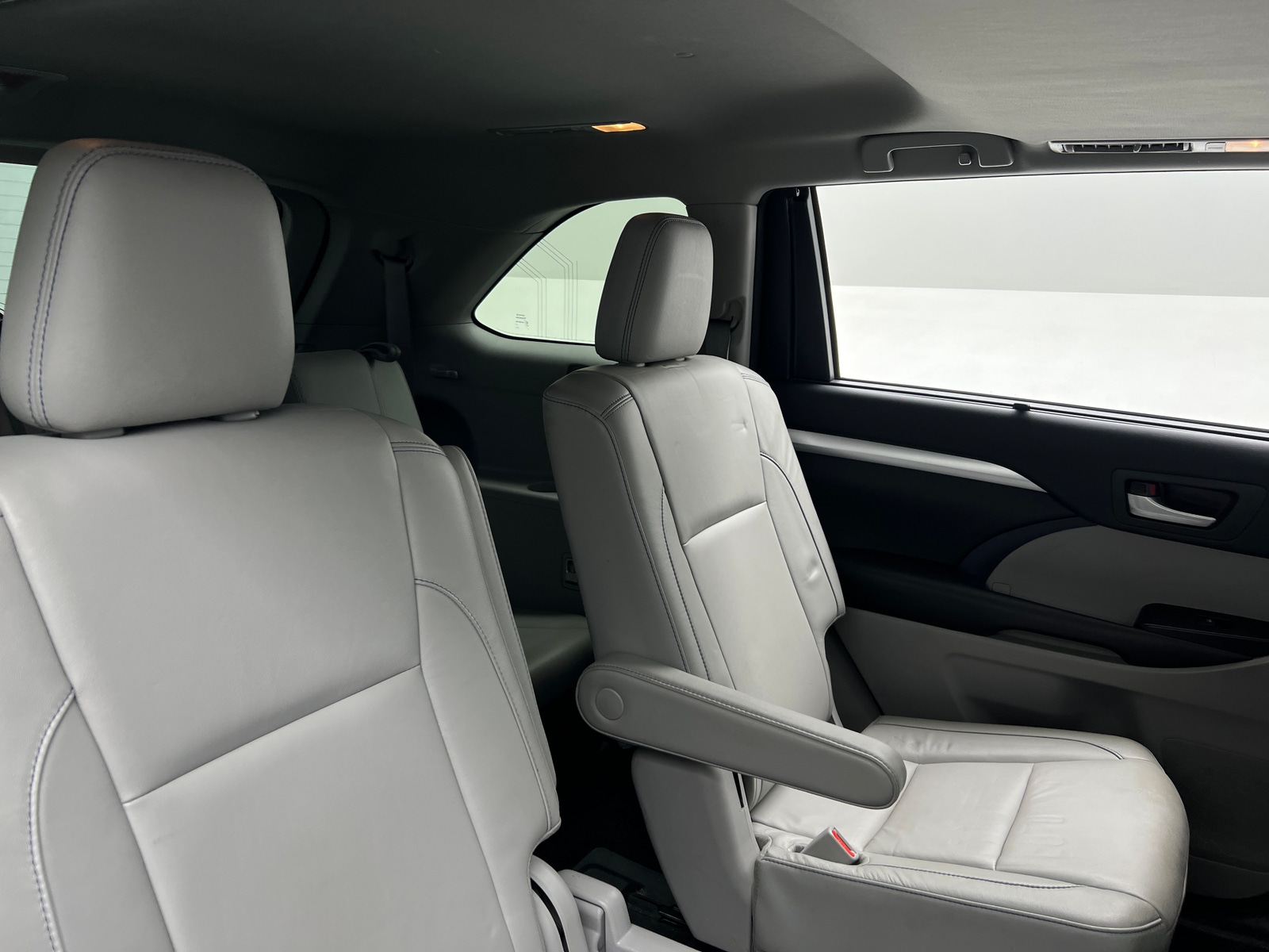 Thumbnail: 2017 Toyota Highlander - 5