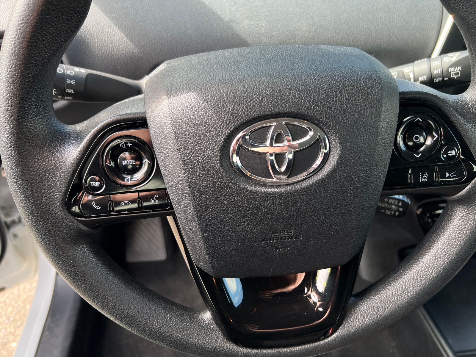 Thumbnail: 2022 Toyota Prius - 5