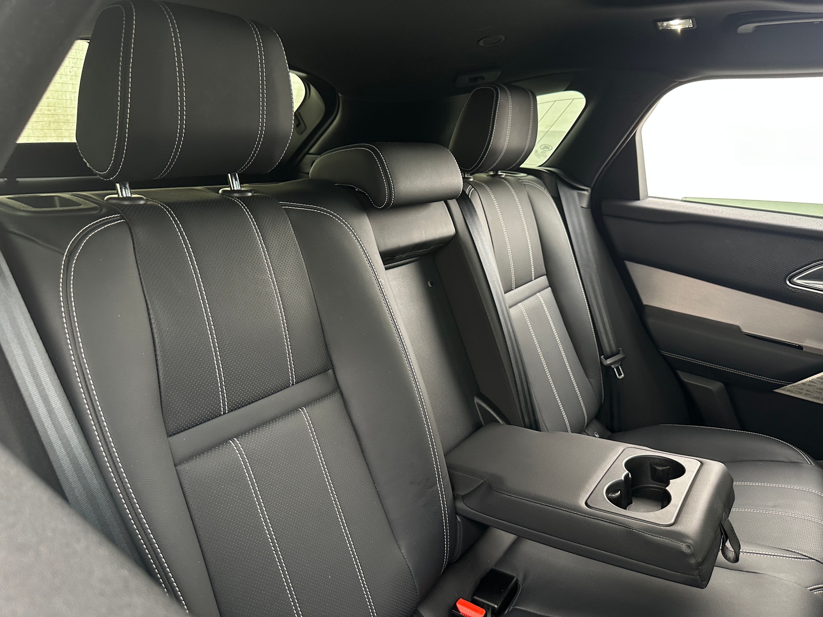 Thumbnail: 2021 Land Rover Range Rover Velar - 5