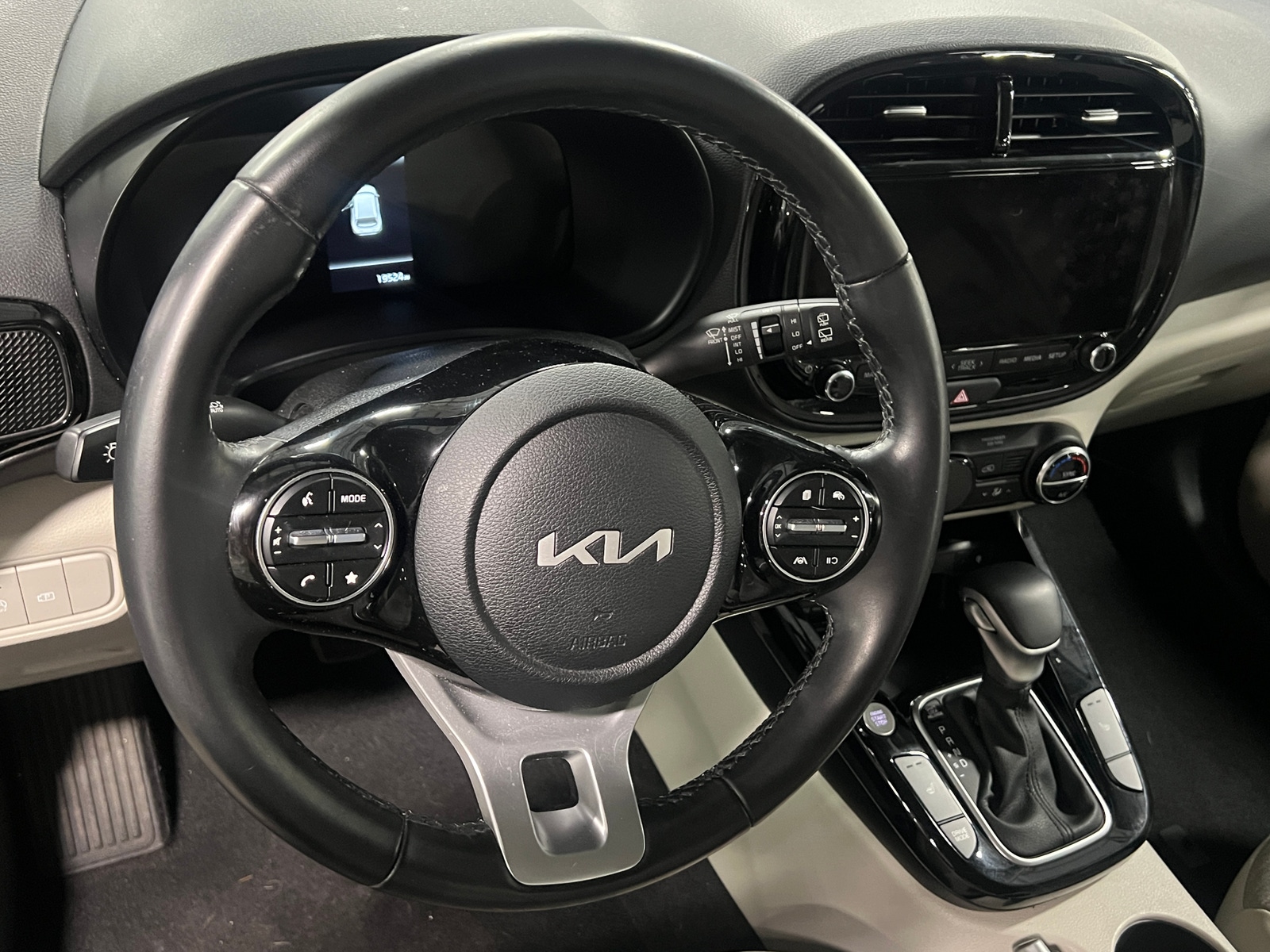 Thumbnail: 2023 Kia Soul - 5