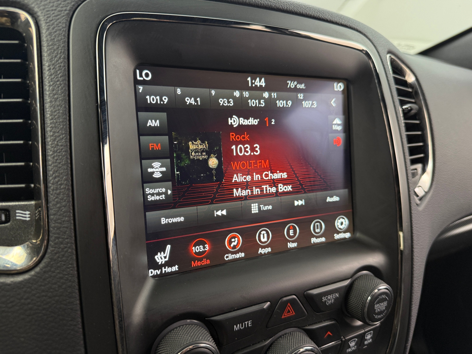 Thumbnail: 2020 Dodge Durango - 3