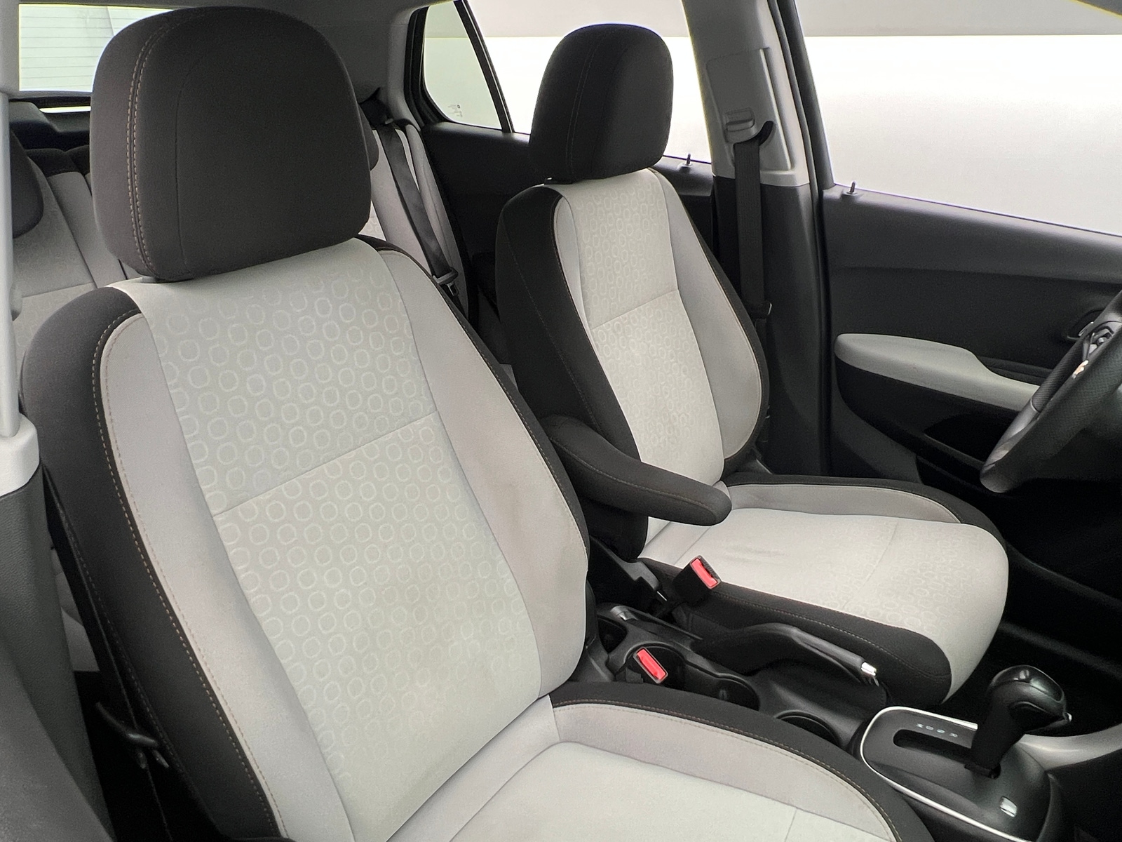 Thumbnail: 2020 Chevrolet Trax - 2