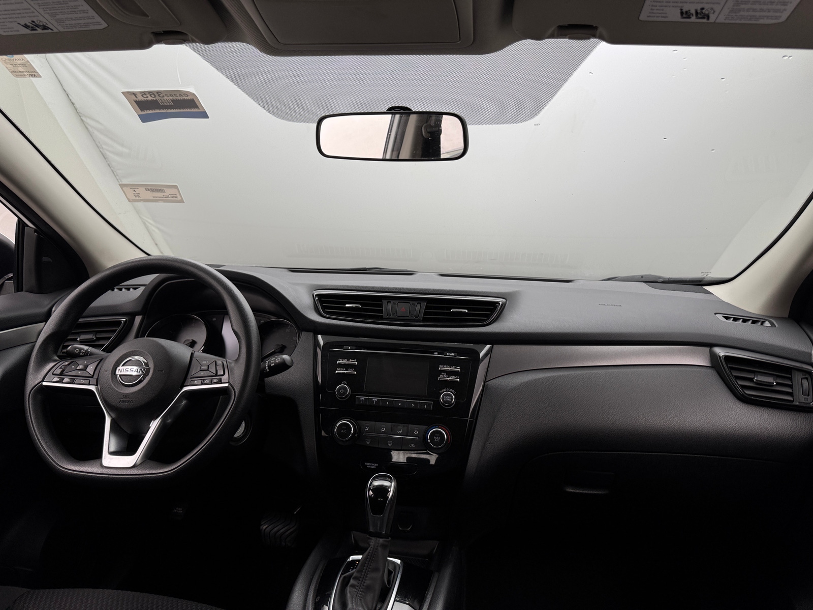 Thumbnail: 2018 Nissan Rogue Sport - 3