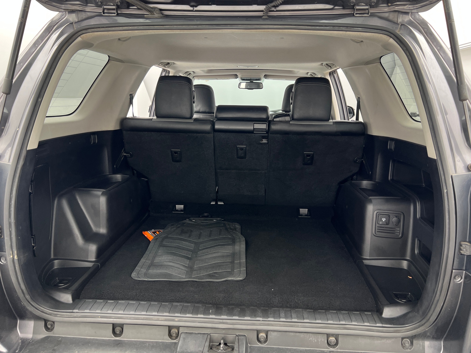 Thumbnail: 2015 Toyota 4Runner - 7