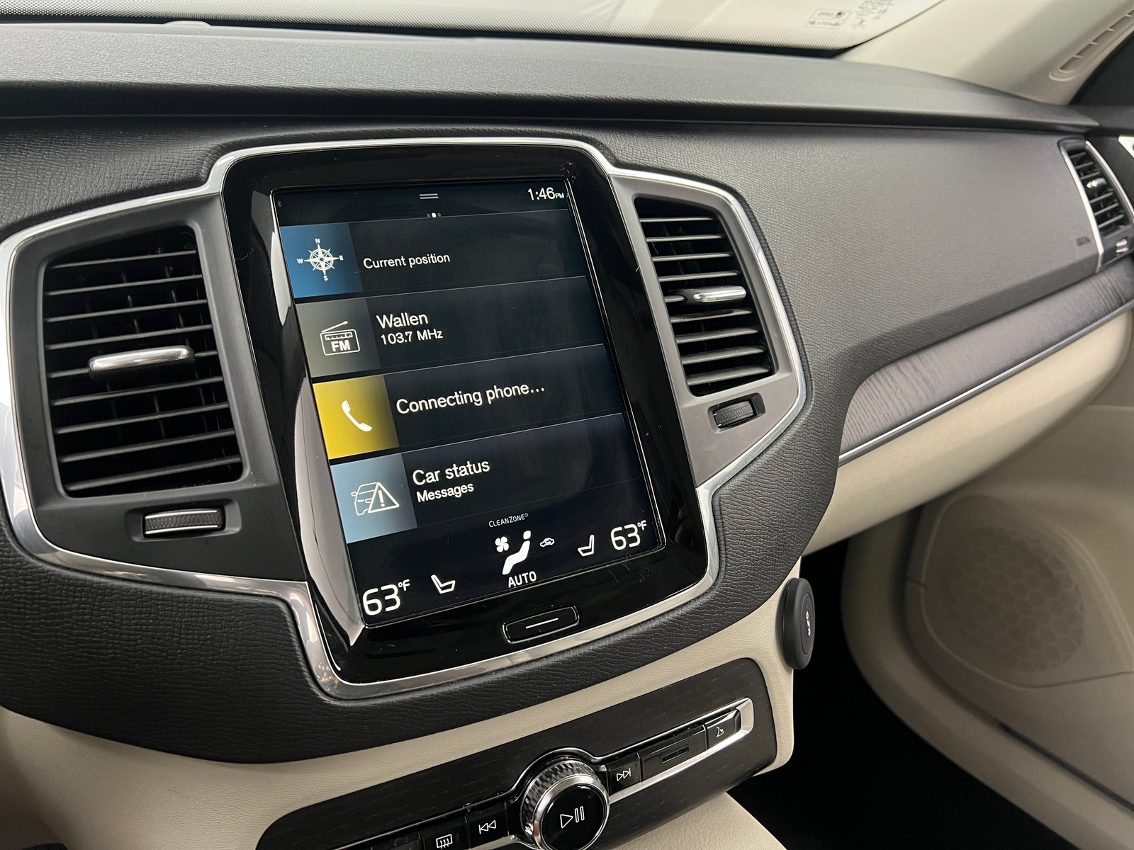 Thumbnail: 2020 Volvo XC90 - 3