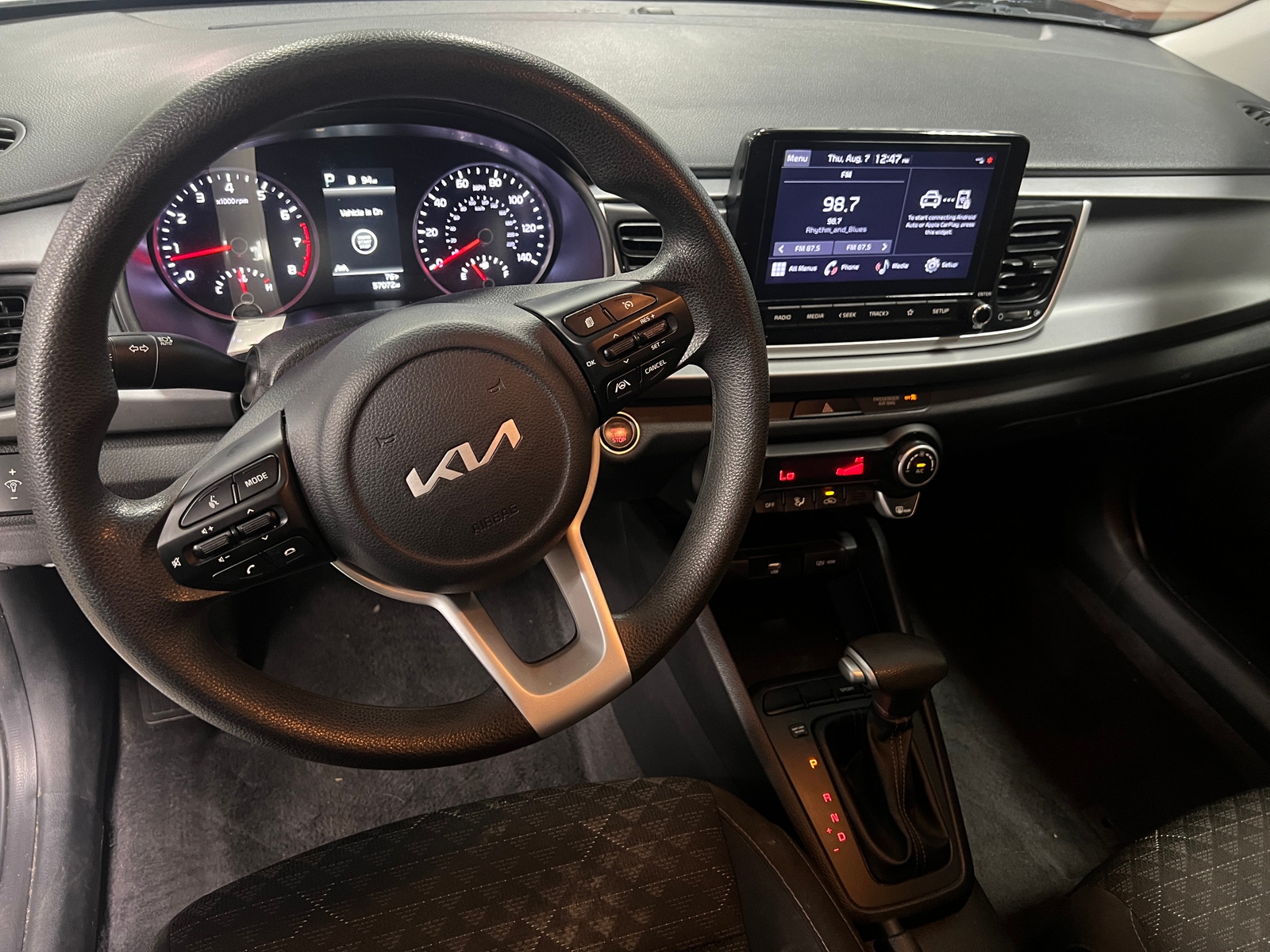 Thumbnail: 2022 Kia Rio - 3