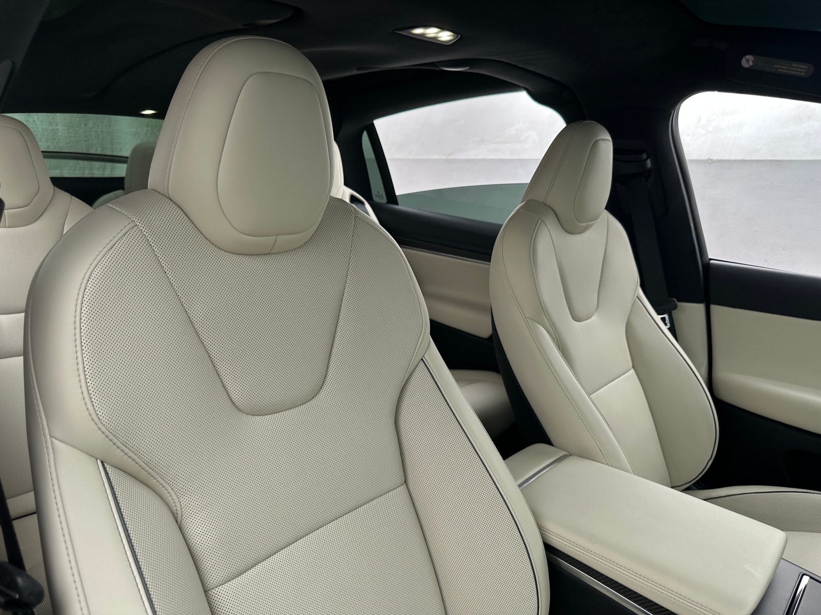 Thumbnail: 2023 Tesla Model X - 2