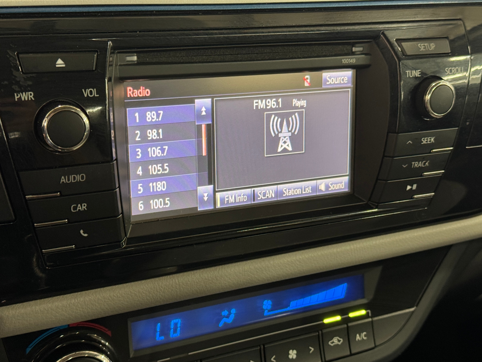 Thumbnail: 2014 Toyota Corolla - 4
