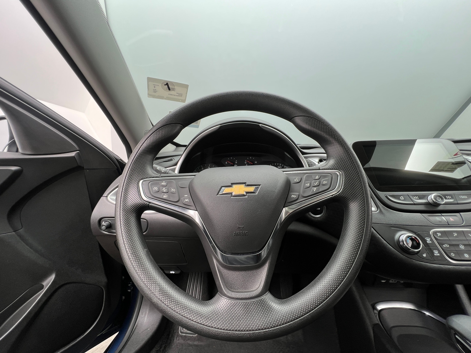 Thumbnail: 2024 Chevrolet Malibu - 5