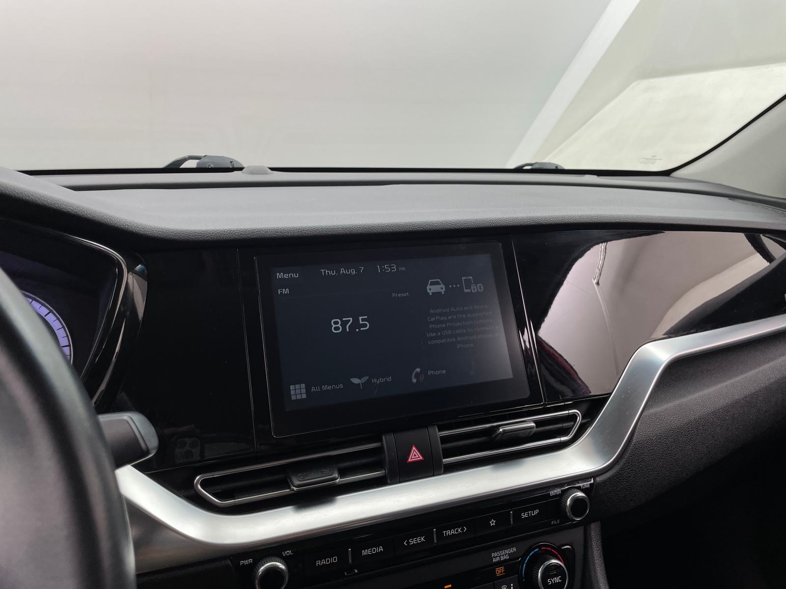 Thumbnail: 2020 Kia Niro - 4