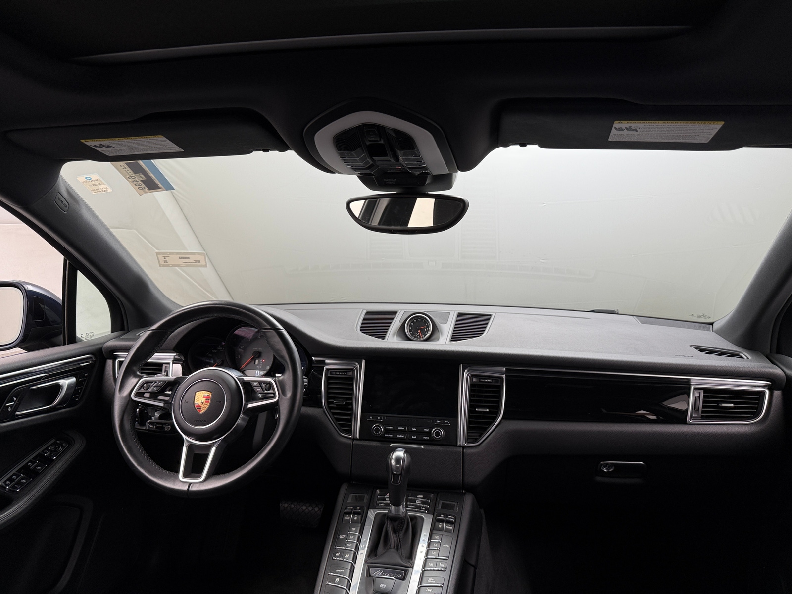 Thumbnail: 2018 Porsche Macan - 2