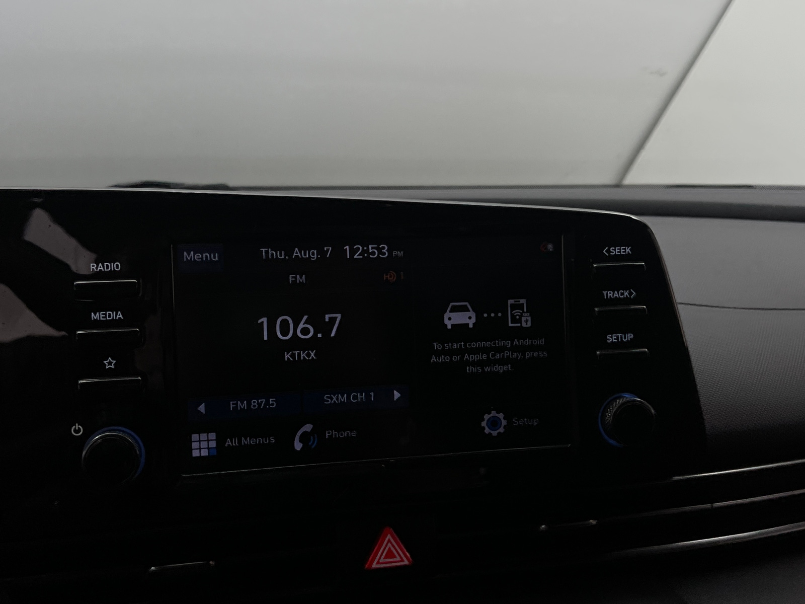 Thumbnail: 2022 Hyundai Elantra - 4