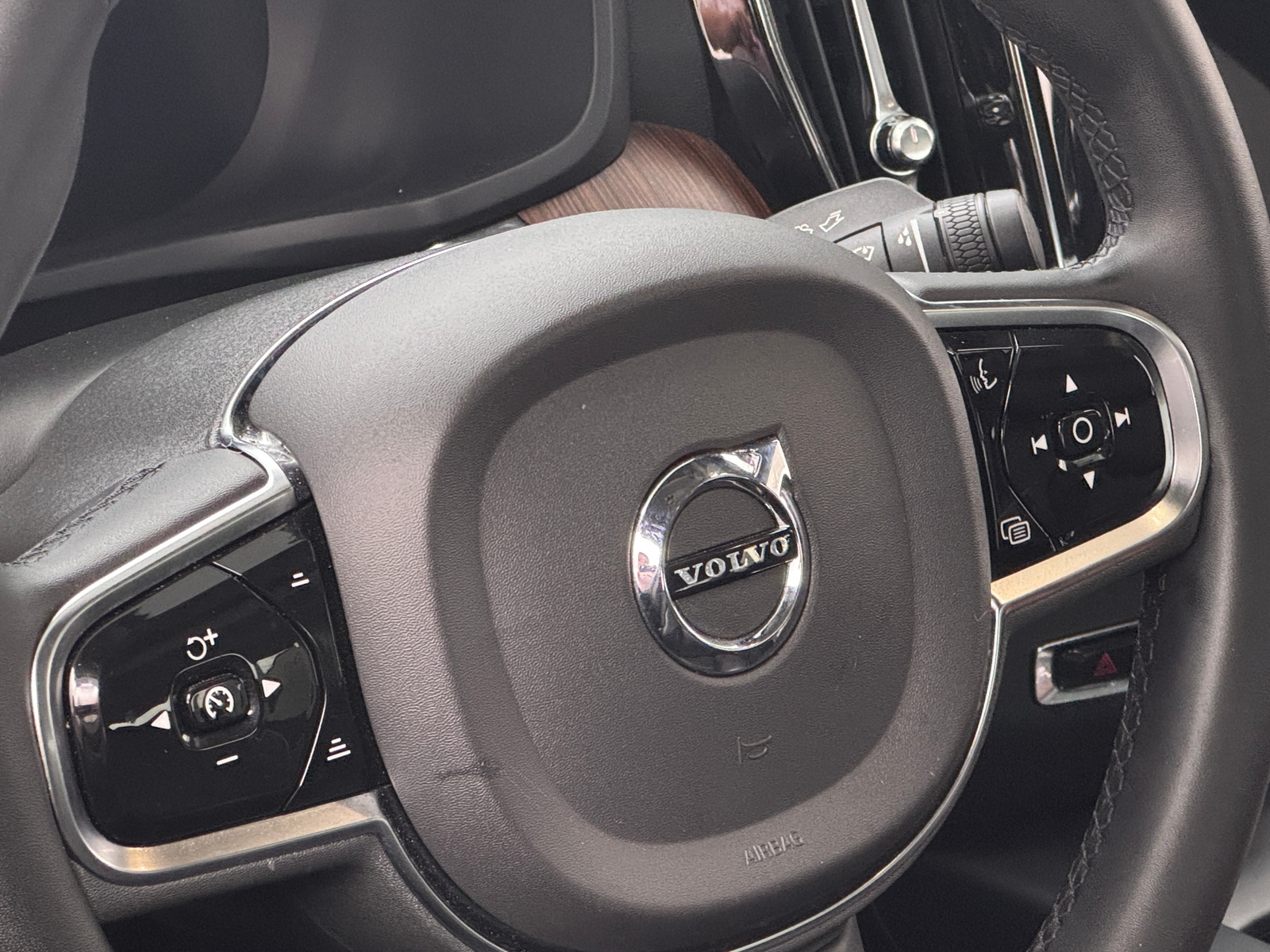 Thumbnail: 2024 Volvo S60 - 4