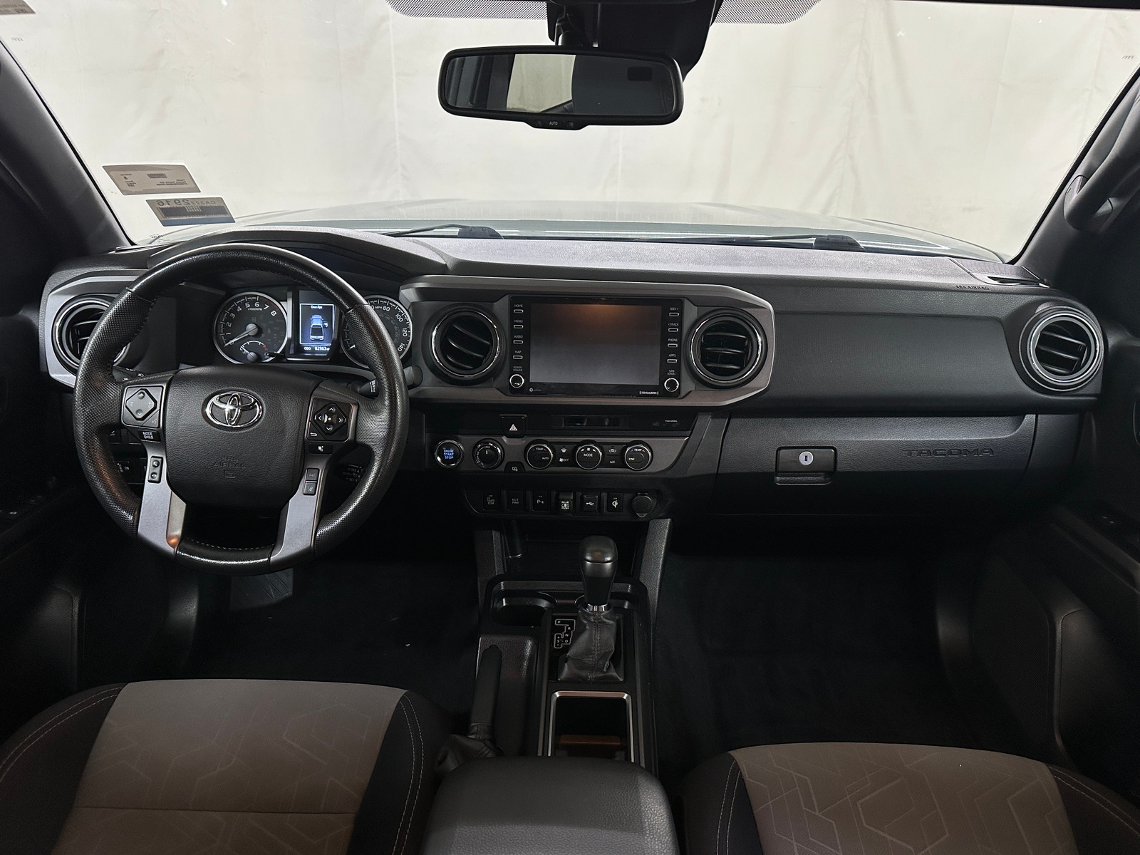Thumbnail: 2022 Toyota Tacoma - 3