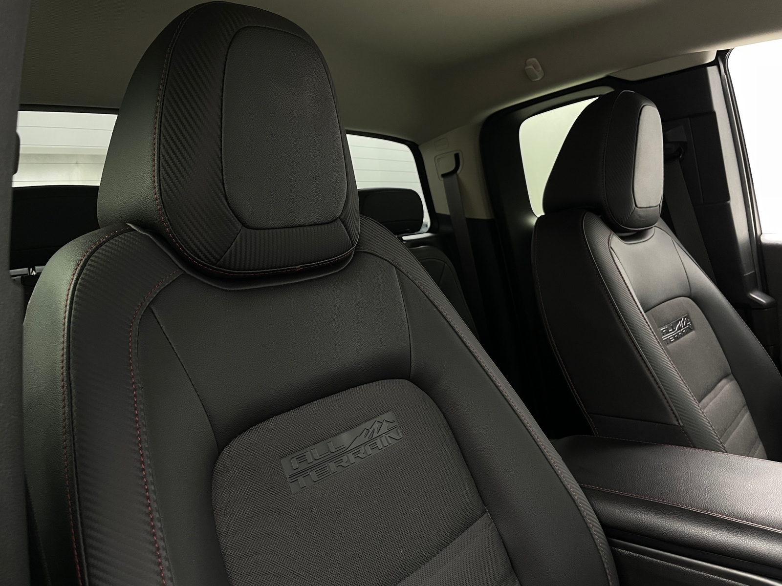 Thumbnail: 2015 GMC Canyon - 2
