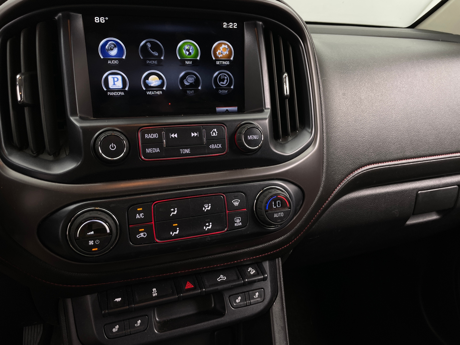 Thumbnail: 2015 GMC Canyon - 4