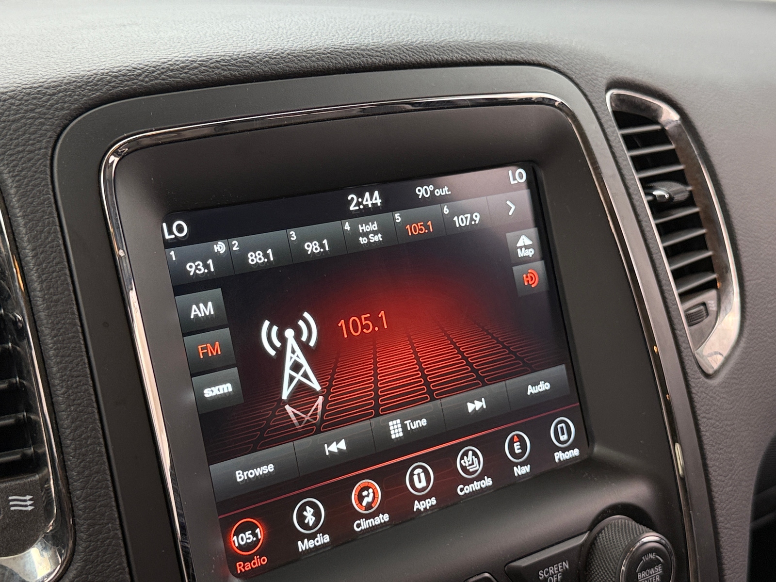 Thumbnail: 2018 Dodge Durango - 3