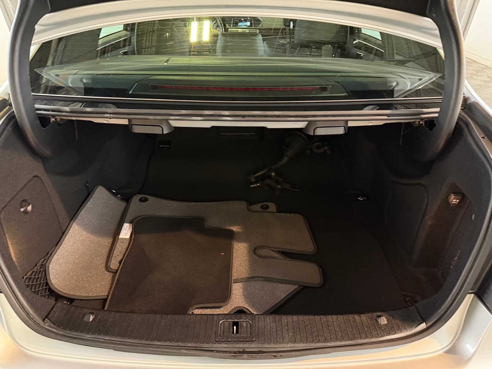 Thumbnail: 2016 Mercedes-Benz E-Class - 6
