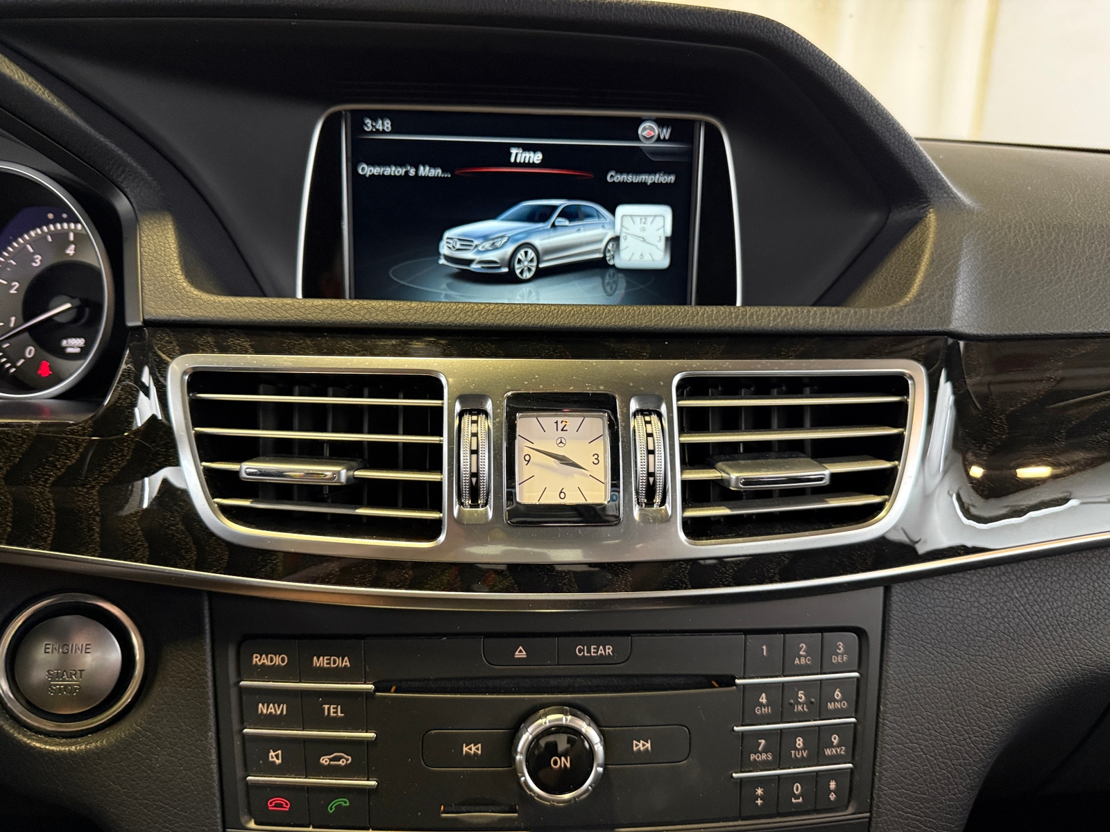 Thumbnail: 2016 Mercedes-Benz E-Class - 3