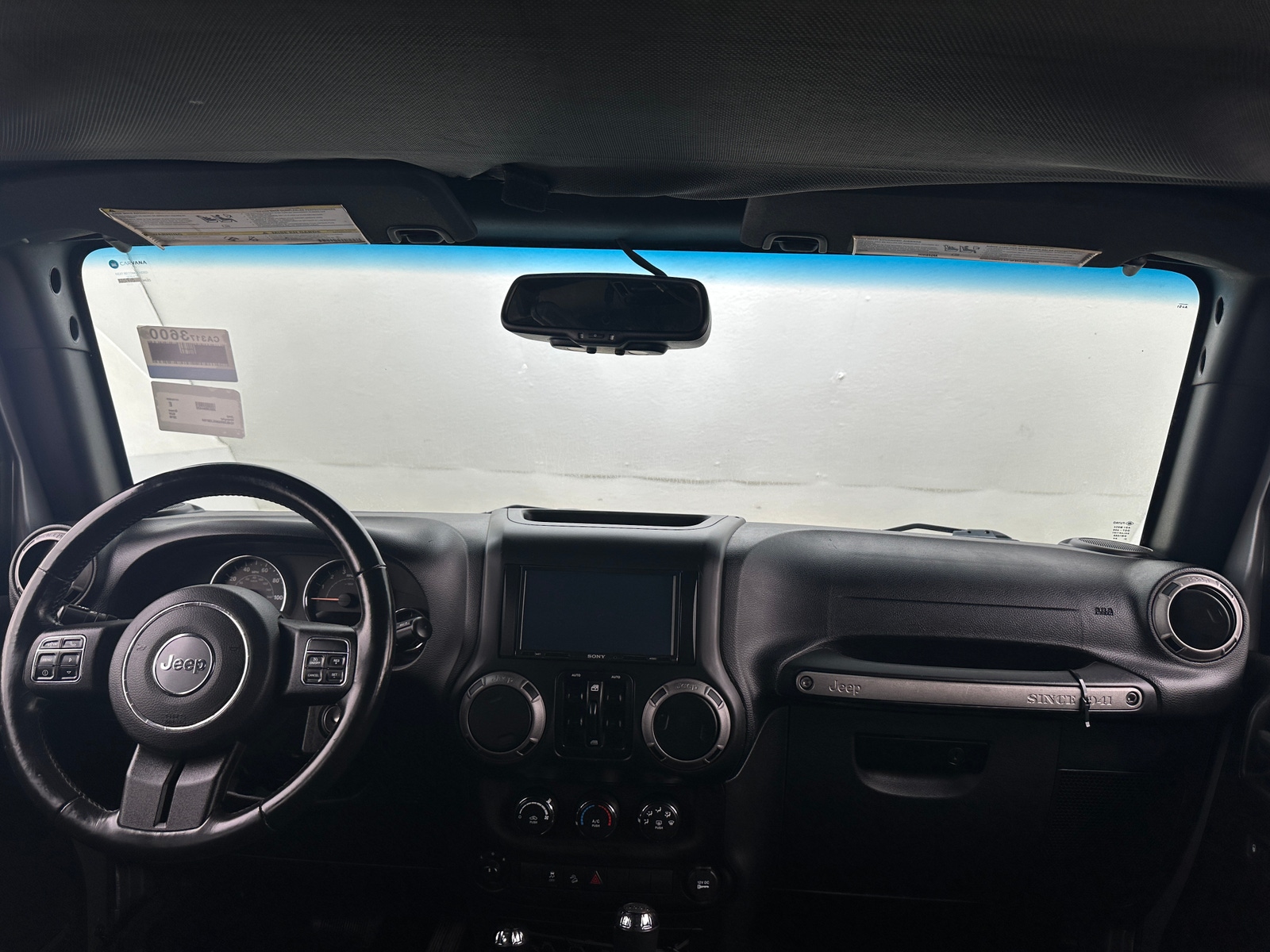 Thumbnail: 2016 Jeep Wrangler - 3