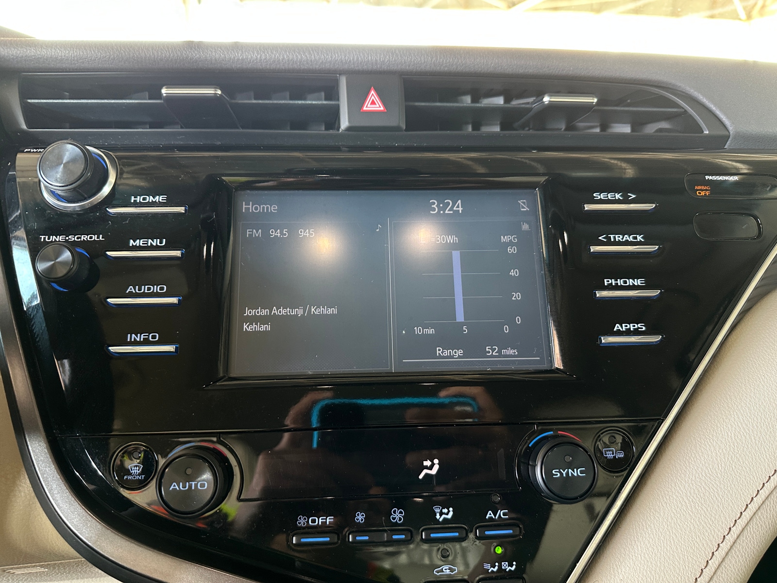 Thumbnail: 2018 Toyota Camry - 3