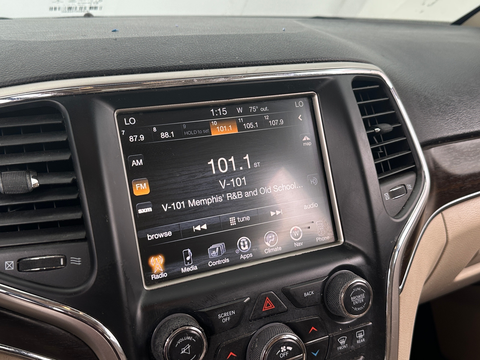 Thumbnail: 2014 Jeep Grand Cherokee - 3