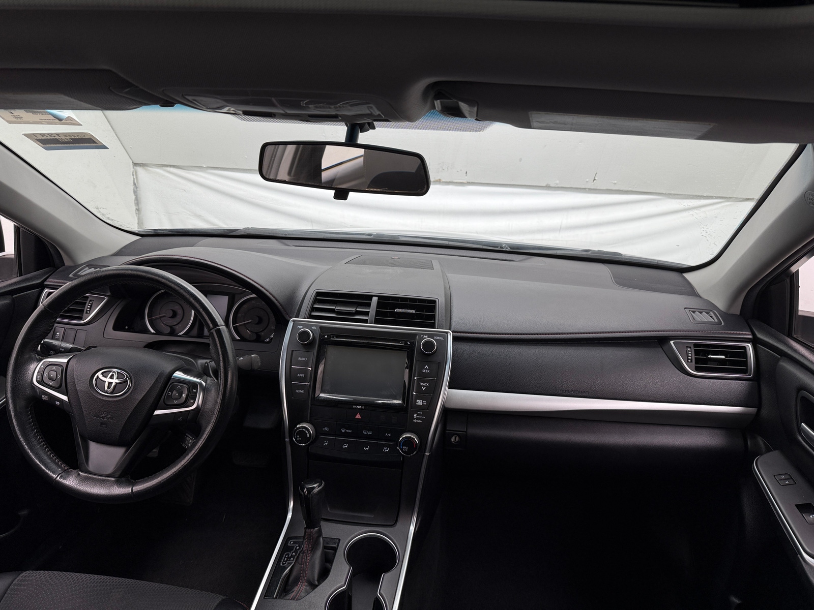 Thumbnail: 2017 Toyota Camry - 3