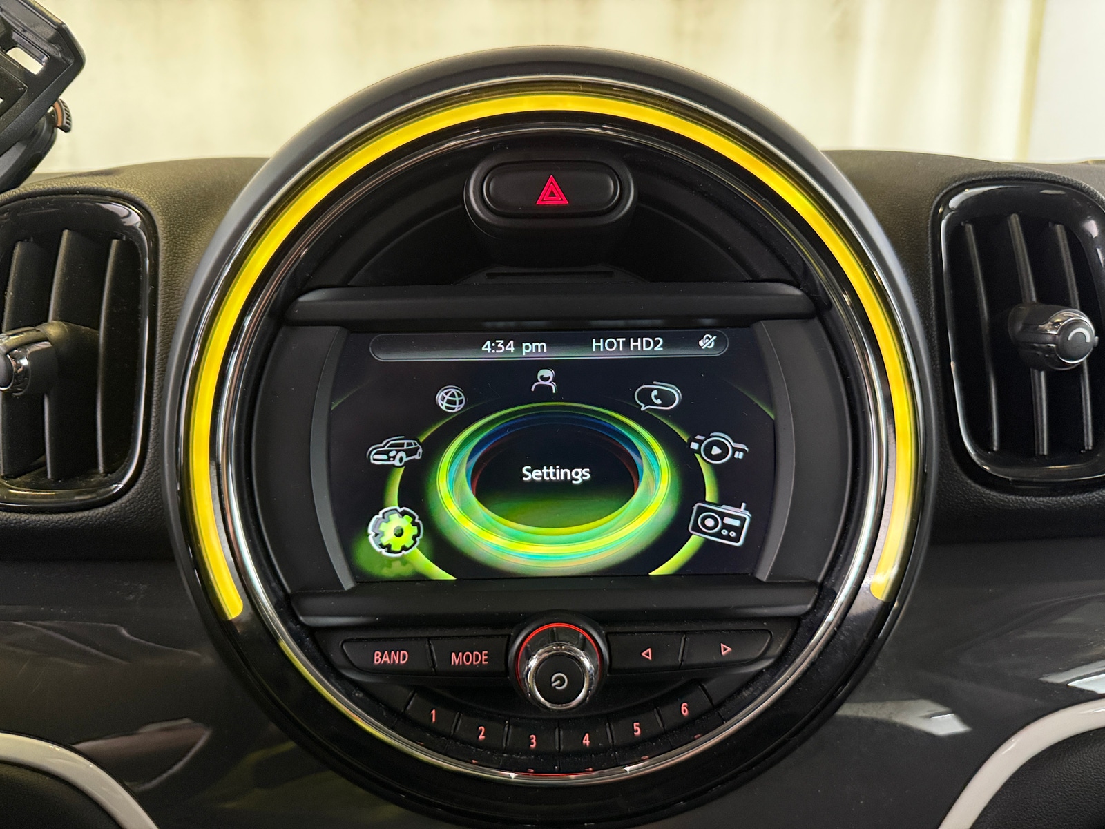 Thumbnail: 2017 MINI Cooper Countryman - 3