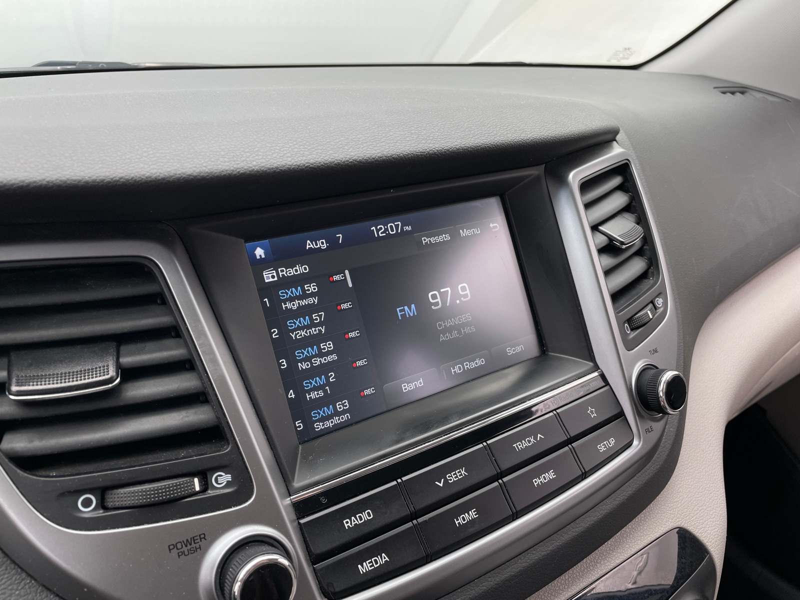 Thumbnail: 2018 Hyundai Tucson - 4