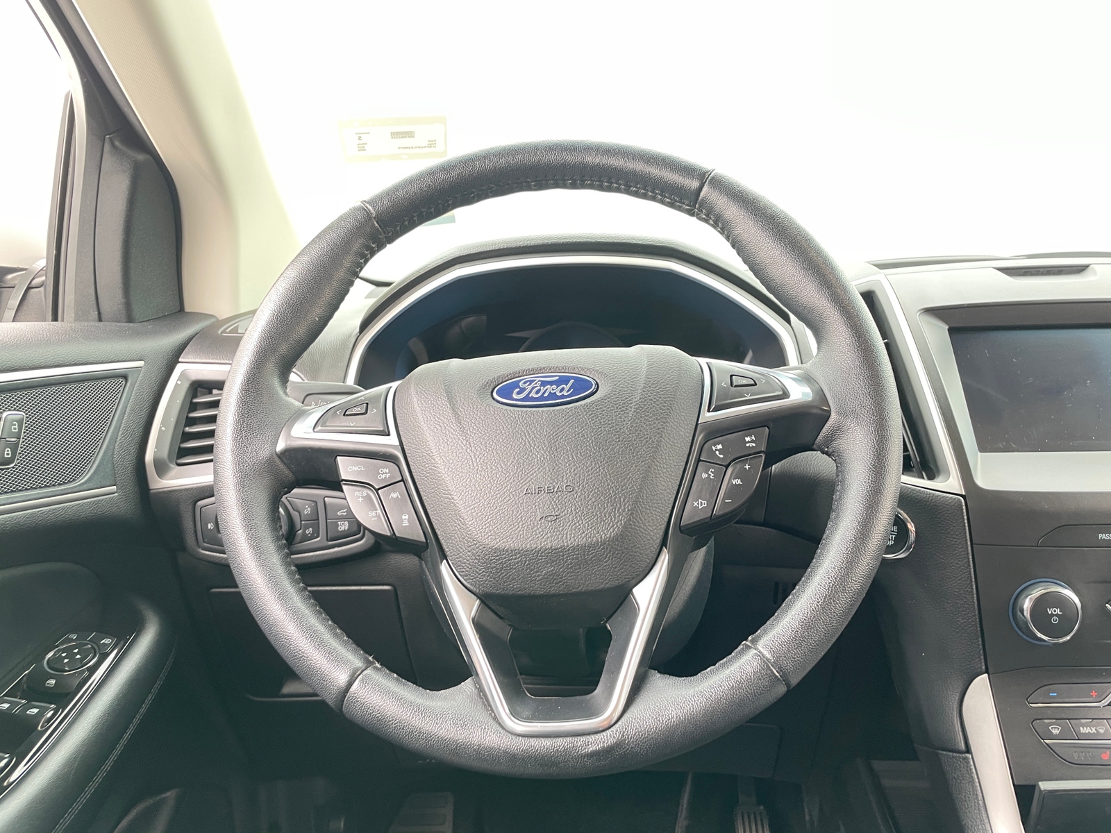 Thumbnail: 2020 Ford Edge - 4