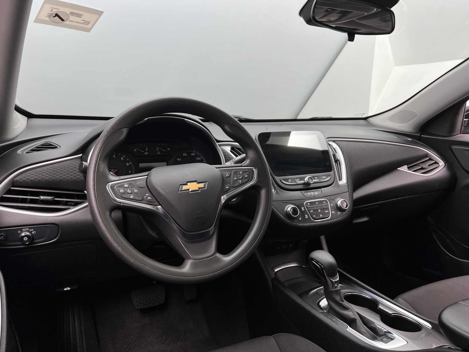Thumbnail: 2024 Chevrolet Malibu - 3