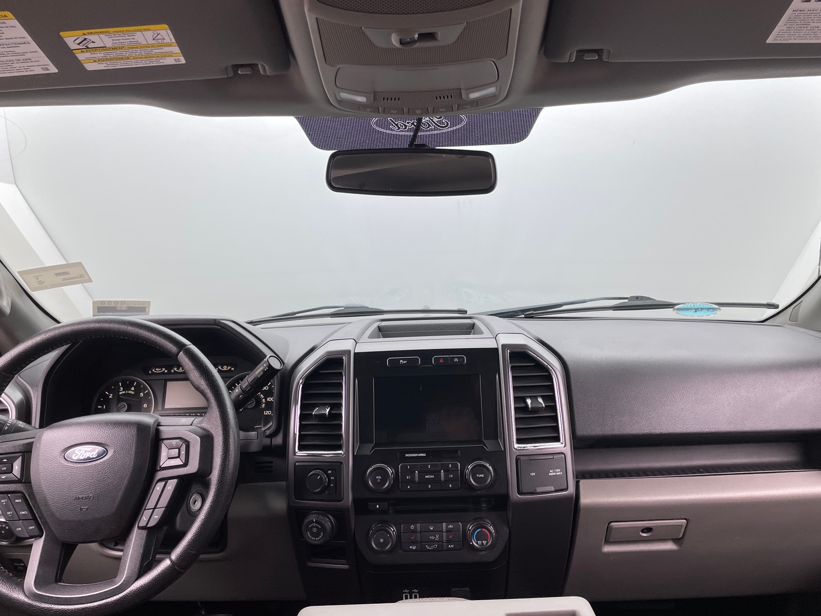 Thumbnail: 2016 Ford Econoline - 3