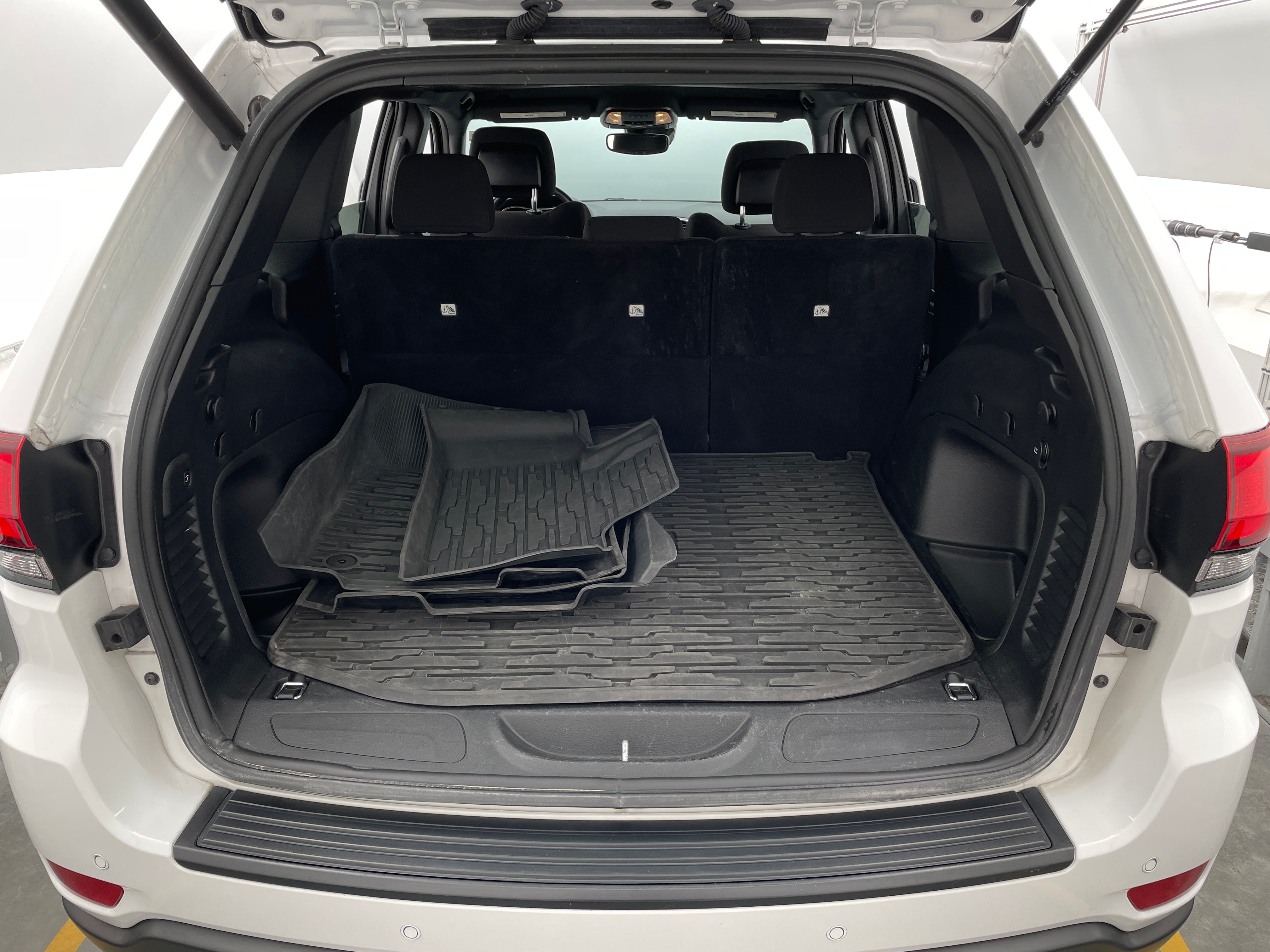 Thumbnail: 2021 Jeep Grand Cherokee - 7