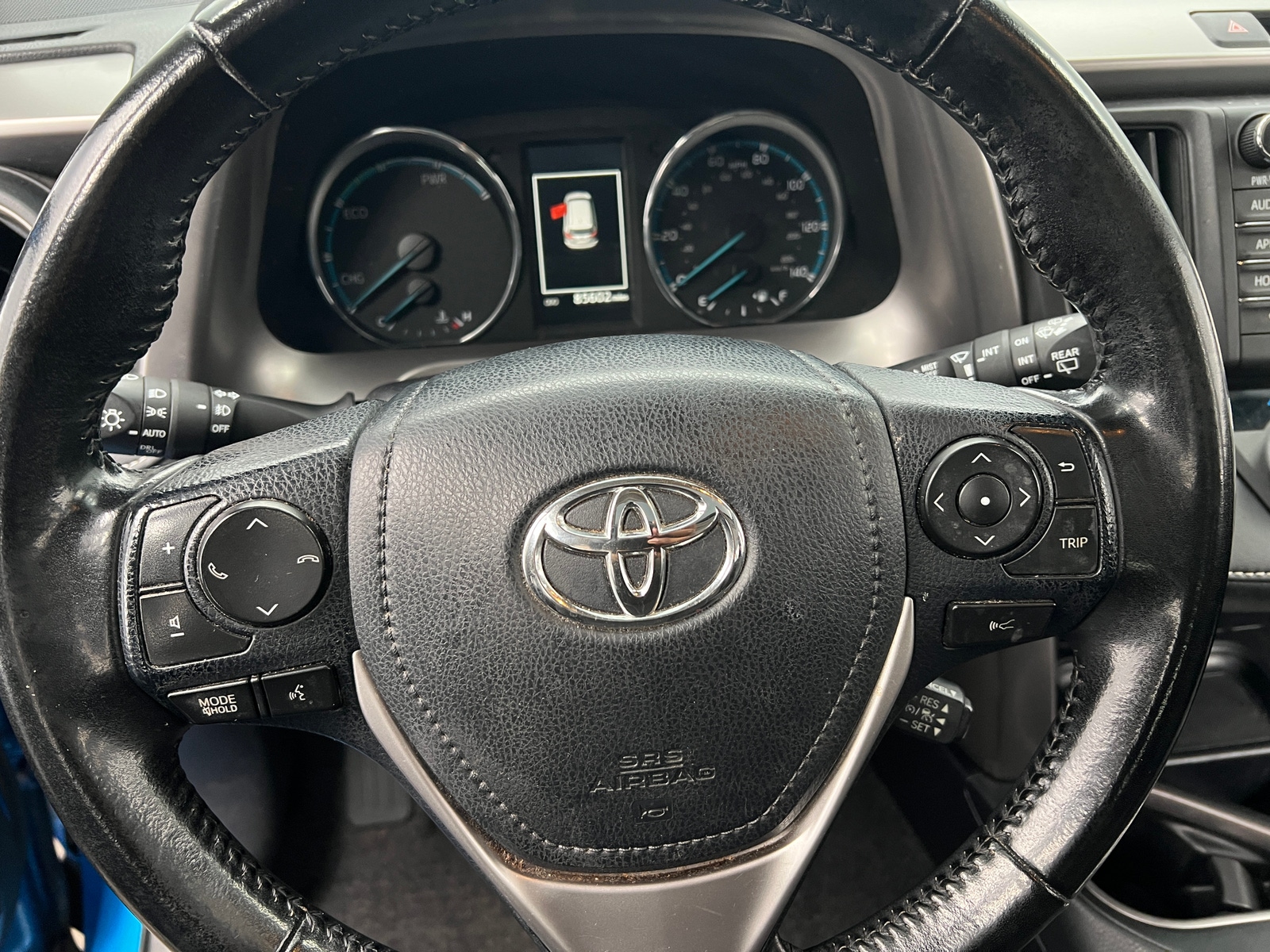 Thumbnail: 2017 Toyota RAV4 - 5