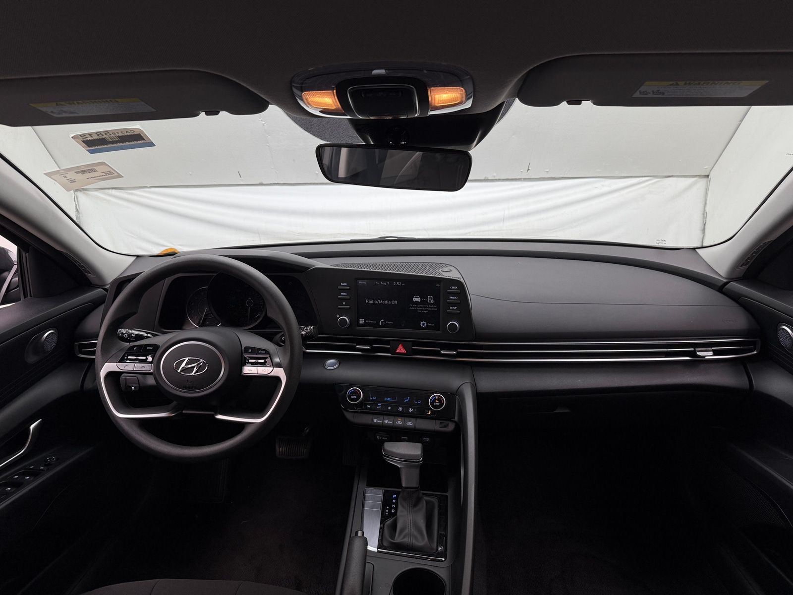 Thumbnail: 2023 Hyundai Elantra - 3