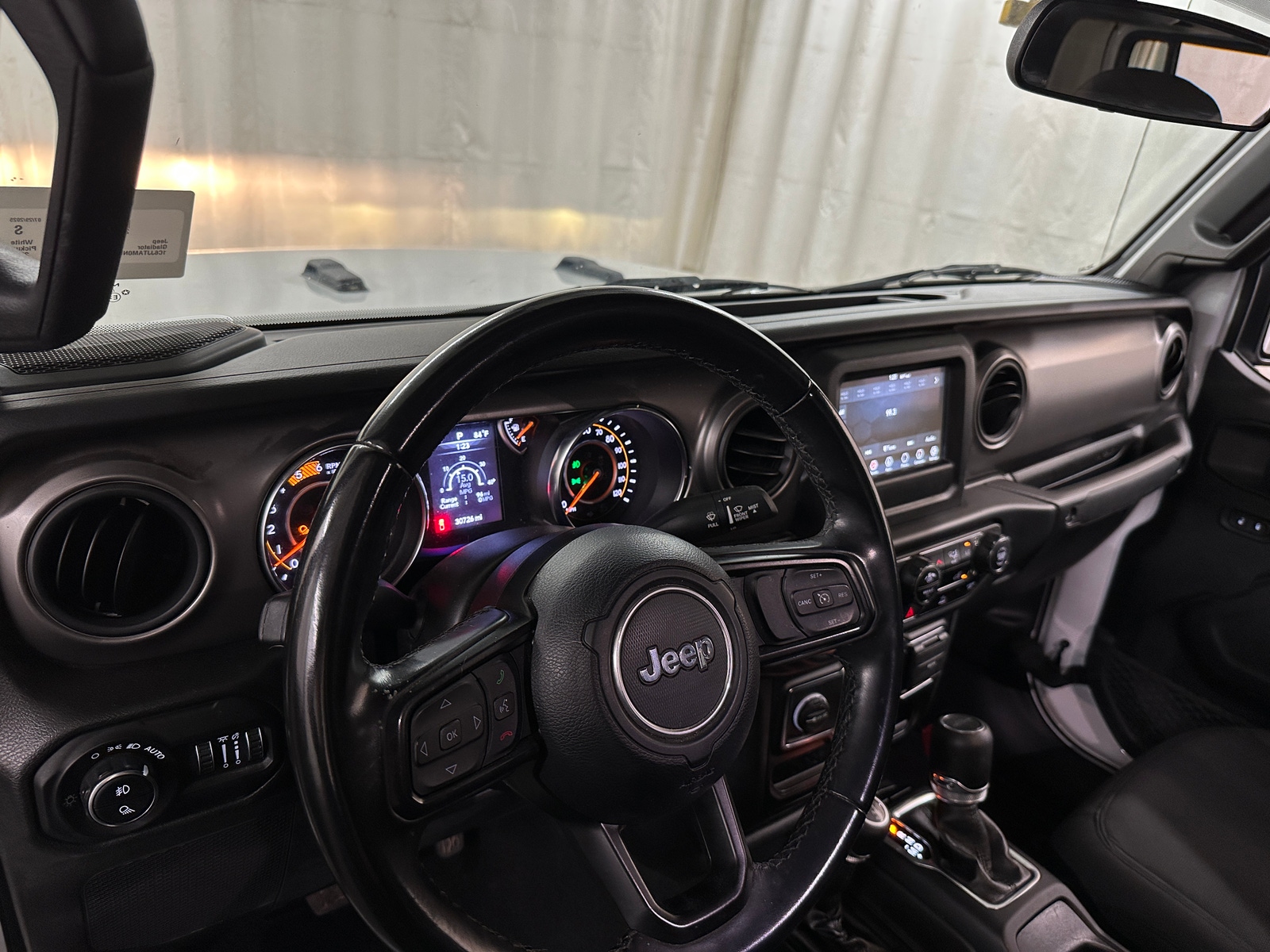 Thumbnail: 2022 Jeep Gladiator - 3