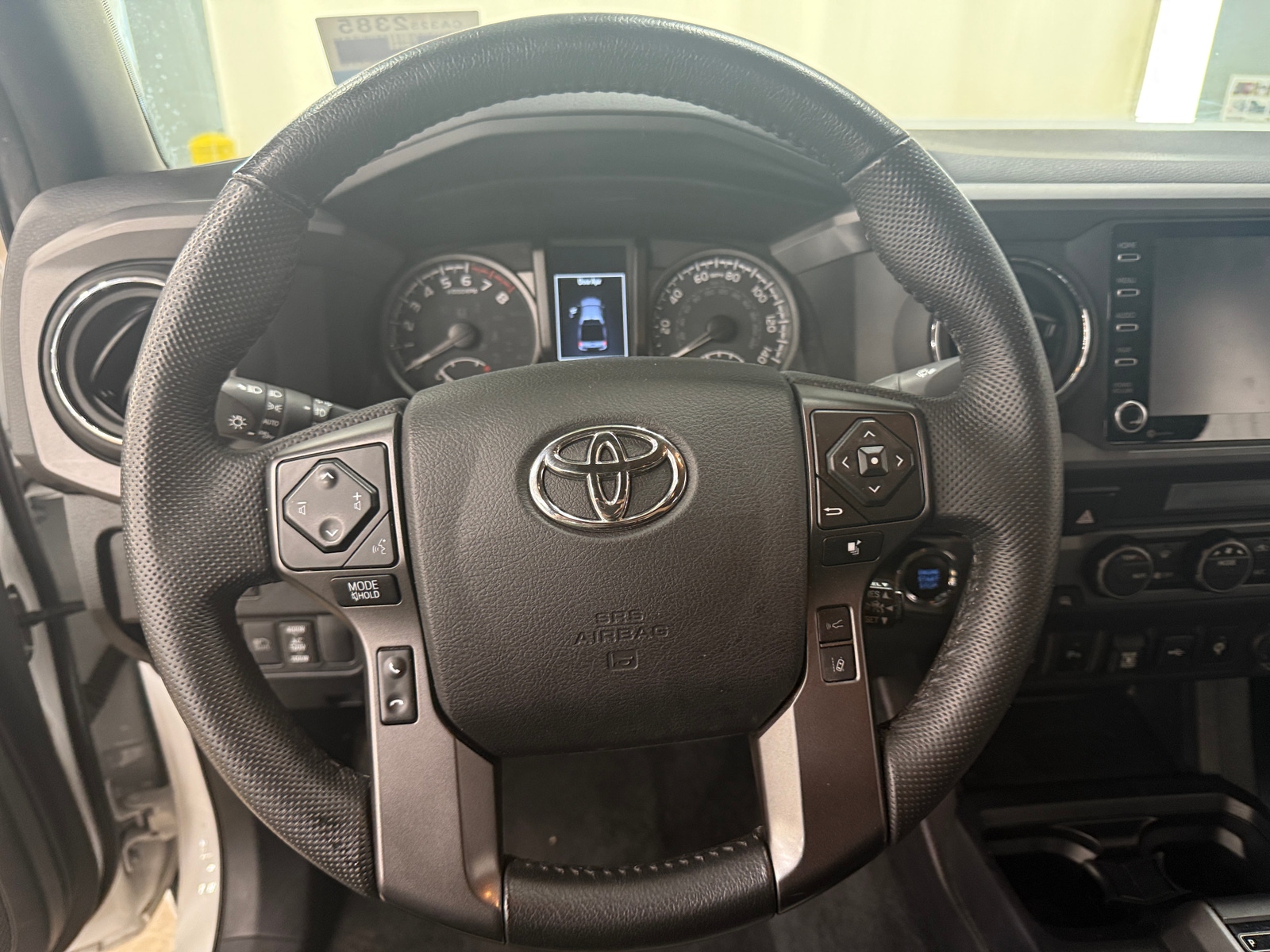 Thumbnail: 2022 Toyota Tacoma - 5