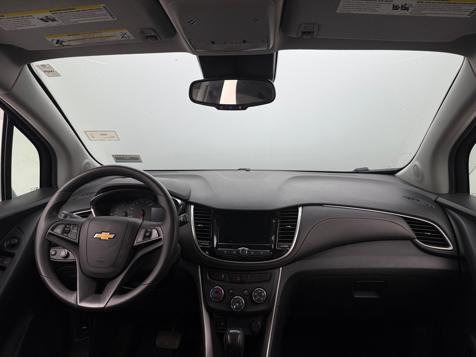 Thumbnail: 2022 Chevrolet Trax - 3