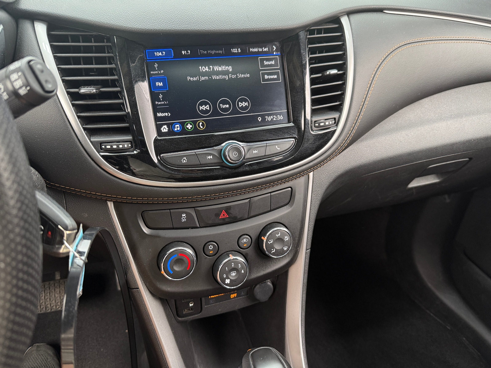 Thumbnail: 2022 Chevrolet Trax - 4