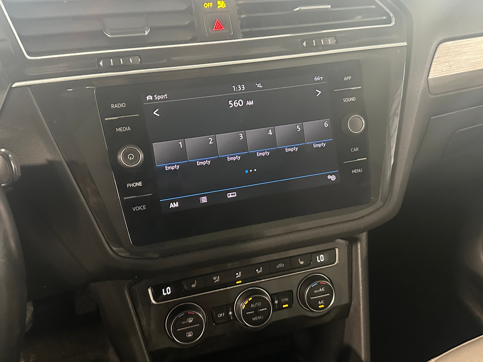 Thumbnail: 2019 Volkswagen Tiguan - 3