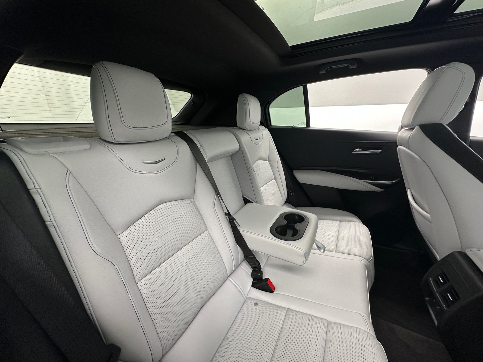 Thumbnail: 2024 Cadillac XT4 - 5
